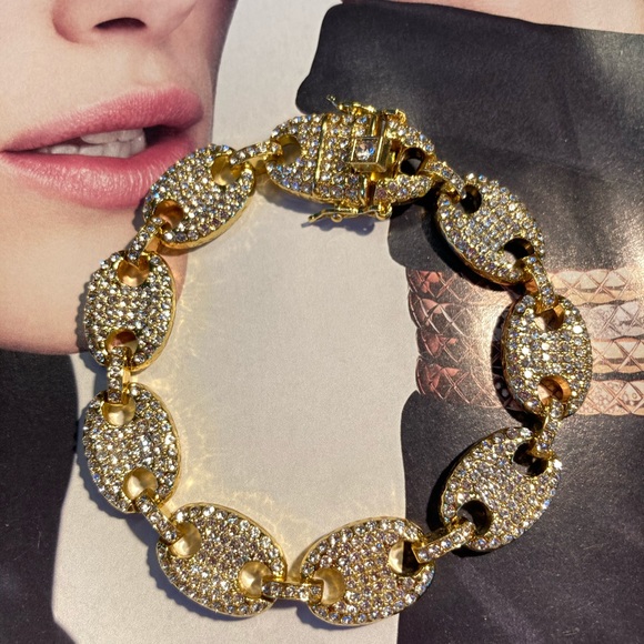 🌟 Gold Plated Crystals Diamonds Hip Hop Bracelet - Picture 2 of 4